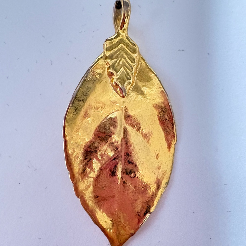 Elegant Gold plated Leaf Pendant